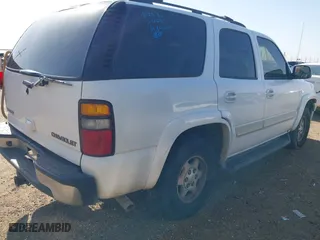 2004 Chevrolet Tahoe LT with VIN 1GNEC13Z74R322902, listed as a IAAI auction lot 41993964 with 258,526 mi miles. Bid and sale history available at carsss.com. Image 4.