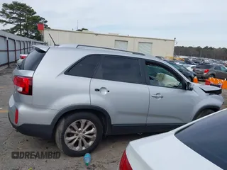 2015 Kia Sorento EX with VIN 5XYKU4A74FG582171, listed as a IAAI auction lot 41609620 with 159,502 mi miles. Bid and sale history available at carsss.com. Image 13.