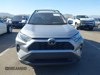 2021 Toyota RAV4 XLE with VIN 2T3W1RFV2MC172029, listed as a IAAI auction lot 41861810 with 78,024 mi miles. Bid and sale history available at carsss.com. Image 12.