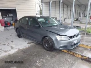 2013 Volkswagen Jetta S с VIN 3VW2K7AJ4DM216470, выставлен на аукционе IAAI как лот 41619015 с пробегом 110 162 миль миль и . История ставок и продаж доступна на DreamBid. Изображение 1.