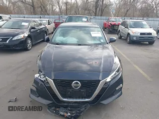 2021 Nissan Altima 2.5 SV with VIN 1N4BL4DV0MN318955, listed as a IAAI auction lot 41982428 with 66,766 mi miles. Bid and sale history available at carsss.com. Image 12.