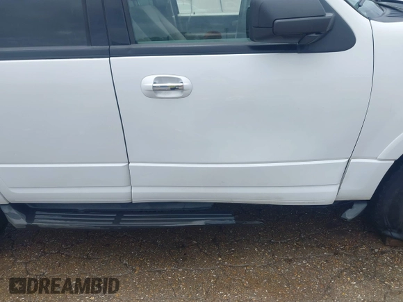 2011 Ford Expedition XLT with VIN 1FMJU1H58BEF54161, listed as a IAAI auction lot 42442617 with 145,864 mi miles and . Bid and sale history available at DreamBid. Image 22.