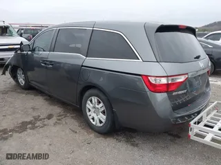 2013 Honda Odyssey LX with VIN 5FNRL5H24DB042230, listed as a IAAI auction lot 40954067 with 212,154 mi miles. Bid and sale history available at carsss.com. Image 3.