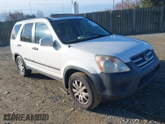 2005 Honda CR-V EX with VIN SHSRD78875U315913, listed as a IAAI auction lot 41880071 with 310,358 mi miles. Bid and sale history available at carsss.com. Image 1.