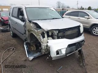 2015 Honda Pilot LX with VIN 5FNYF4H21FB020315, listed as a IAAI auction lot 42072899 with Not Provided miles and . Bid and sale history available at carsss.com. Image 6.