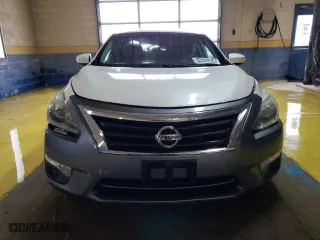 2015 Nissan Altima 2.5 SV with VIN 1N4AL3AP6FC209149, listed as a Copart auction lot 84055304 with 167,543 mi miles and Non Repairable. Bid and sale history available at carsss.com. Image 5.