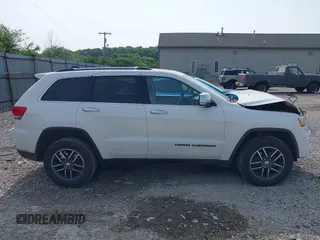 2018 Jeep Grand Cherokee Limited с VIN 1C4RJFBG4JC138853, выставлен на аукционе IAAI как лот 42496470 с пробегом 104 451 миль миль и . История ставок и продаж доступна на DreamBid. Изображение 14.