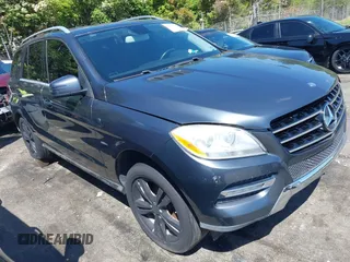 2012 Mercedes-Benz M with VIN 4JGDA5HB6CA075264, listed as a IAAI auction lot 42059330 with 147,642 mi miles. Bid and sale history available at carsss.com. Image 1.