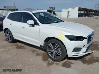 2018 Volvo XC60 Momentum with VIN YV4102RK6J1084192, listed as a IAAI auction lot 41850777 with 64,500 mi miles. Bid and sale history available at carsss.com. Image 1.