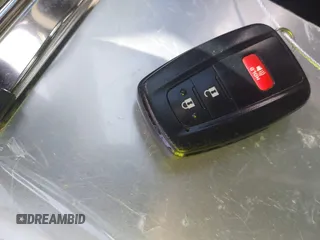 2021 Toyota Highlander L z VIN 5TDCZRBH1MS558663, wystawiony jako IAAI lot #42206187 z przebiegiem 49 574 mil mil oraz . Historia ofert i sprzedaży dostępna na DreamBid. Obrazek 11.