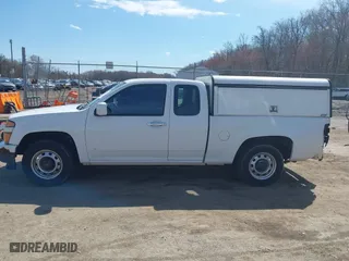 2009 Chevrolet Colorado Work Truck with VIN 1GCCS19E498152583, listed as a IAAI auction lot 41887121 with 245,280 mi miles. Bid and sale history available at carsss.com. Image 14.