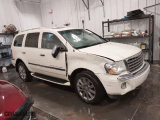 2008 Chrysler Aspen Limited with VIN 1A8HW58278F133635, listed as a IAAI auction lot 41902855 with NaN miles. Bid and sale history available at carsss.com. Image 1.