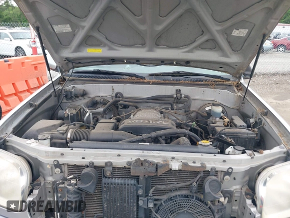 2003 Toyota Sequoia SR5 with VIN 5TDBT44A93S170594, listed as a IAAI auction lot 42251396 with 218,620 mi miles and . Bid and sale history available at DreamBid. Image 10.