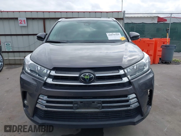 2018 Toyota Highlander Limited with VIN 5TDYZRFH5JS276425, listed as a IAAI auction lot 42070369 with 129,215 mi miles and . Bid and sale history available at DreamBid. Image 13.