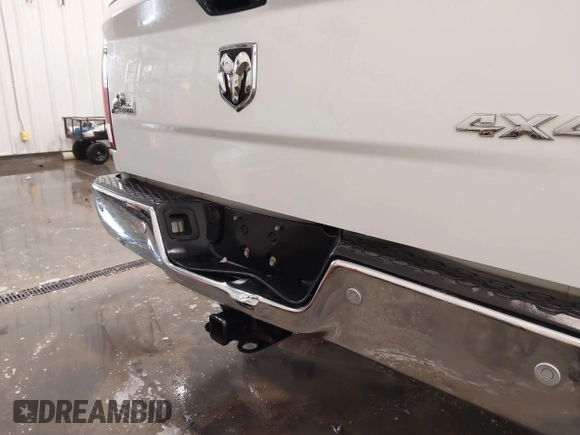 2017 Ram 1500 Big Horn z VIN 1C6RR7LG9HS674458, wystawiony jako IAAI lot #42115885 z przebiegiem 158 829 mil mil oraz . Historia ofert i sprzedaży dostępna na DreamBid. Obrazek 19.