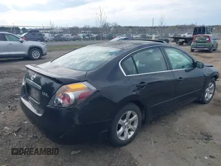 2008 Nissan Altima 2.5 SL with VIN 1N4AL21E98N459291, listed as a IAAI auction lot 41914738 with 240,091 mi miles. Bid and sale history available at carsss.com. Image 4.