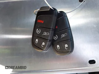 2017 Jeep Grand Cherokee Limited с VIN 1C4RJEBG0HC813893, выставлен на аукционе IAAI как лот 42528052 с пробегом 90 394 миль миль и . История ставок и продаж доступна на DreamBid. Изображение 11.