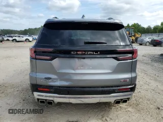 2025 GMC Acadia FWD Denali z VIN 1GKENLRS1SJ139357, wystawiony jako Copart lot #54883335 z przebiegiem 3119 mil mil oraz Szkody całkowita. Historia ofert i sprzedaży dostępna na DreamBid. Obrazek 6.