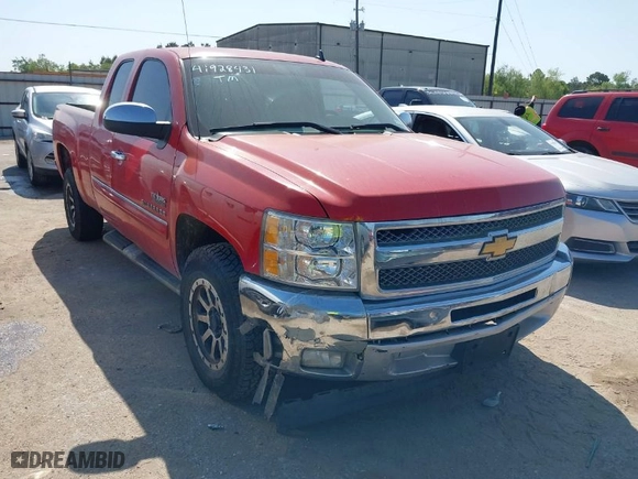 2012 Chevrolet Silverado 1500 LT with VIN 1GCRCSE03CZ319427, listed as a IAAI auction lot 41928431 with 98,408 mi miles. Bid and sale history available at carsss.com. Image 1.