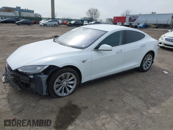 2016 Tesla Model S 70 kWh Battery with VIN 5YJSA1E15GF135841, listed as a IAAI auction lot 41846535 with 87,312 mi miles. Bid and sale history available at carsss.com. Image 18.