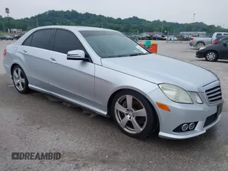 2010 Mercedes-Benz E 550 Luxury с VIN WDDHF7CB9AA018134, выставлен на аукционе IAAI как лот 42276444 с пробегом 229 803 миль миль и . История ставок и продаж доступна на DreamBid. Изображение 1.