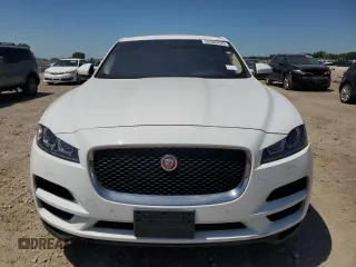 2020 Jaguar F-Pace 30t Prestige with VIN SADCK2GX2LA633902, listed as a Copart auction lot 56566455 with 140,062 mi miles and Clean Title. Bid and sale history available at DreamBid. Image 5.