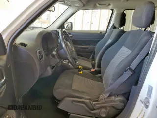 2017 Jeep Patriot Latitude с VIN 1C4NJPFB1HD183384, выставлен на аукционе Copart как лот 62372705 с пробегом 71 878 миль миль и Списание • Salvage title. История ставок и продаж доступна на DreamBid. Изображение 7.