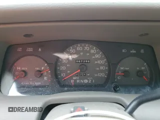 2003 Mercury Grand Marquis GS Convenience z VIN 2MEFM74W03X647685, wystawiony jako Copart lot #54104505 z przebiegiem 67 396 mil mil oraz Szkody całkowita. Historia ofert i sprzedaży dostępna na DreamBid. Obrazek 9.