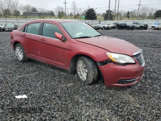2013 Chrysler 200 LX with VIN 1C3CCBAB1DN691682, listed as a Copart auction lot 45865915 with 113,484 mi miles and Salvage Title. Bid and sale history available at carsss.com. Image 4.