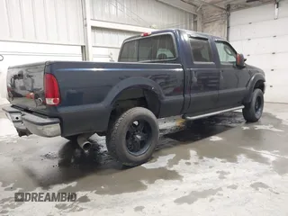 2003 Ford F-350 XL z VIN 1FTSW31P23EC99227, wystawiony jako IAAI lot #41949240 z przebiegiem 157 357 mil mil oraz . Historia ofert i sprzedaży dostępna na DreamBid. Obrazek 4.