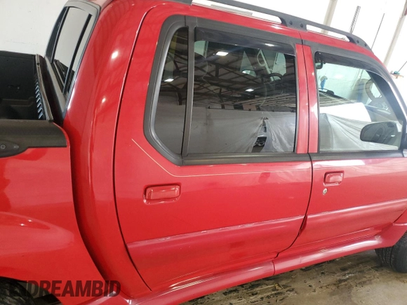 2005 Ford Explorer Sport Trac XLS с VIN 1FMDU77K25UA70696, выставлен на аукционе Copart как лот 65707415 с пробегом Не указан миль и Чистый • Clean title. История ставок и продаж доступна на DreamBid. Изображение 10.
