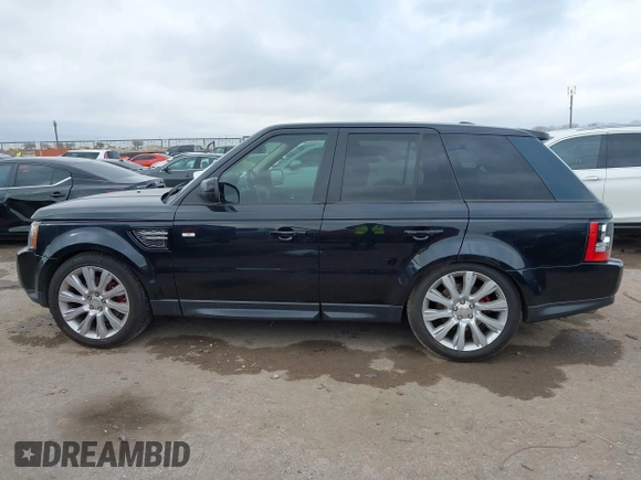 2012 Land Rover Range Rover Sport HSE Lux z VIN SALSK2D41CA718983, wystawiony jako IAAI lot #41172671 z przebiegiem 182 086 mil mil oraz . Historia ofert i sprzedaży dostępna na DreamBid. Obrazek 13.