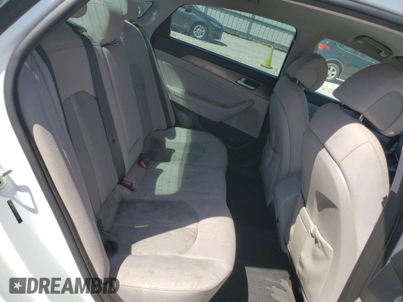 2015 Hyundai Sonata Limited with VIN 5NPE34AF7FH101524, listed as a Copart auction lot 52241465 with 136,586 mi miles and Salvage Title. Bid and sale history available at DreamBid. Image 10.