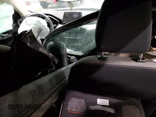 2020 Ford Escape SE с VIN 1FMCU9G64LUA64700, выставлен на аукционе Copart как лот 88816015 с пробегом Не указан миль и Списание • Salvage title. История ставок и продаж доступна на DreamBid. Изображение 8.