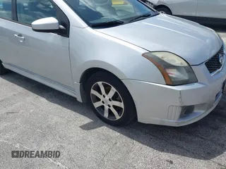 2012 Nissan Sentra S z VIN 3N1AB6AP7CL657434, wystawiony jako IAAI lot #42728376 z przebiegiem 150 930 mil mil oraz . Historia ofert i sprzedaży dostępna na DreamBid. Obrazek 6.
