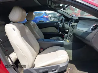 2014 Ford Mustang V6 with VIN 1ZVBP8EM7E5238529, listed as a IAAI auction lot 42045029 with 129,785 mi miles and . Bid and sale history available at DreamBid. Image 5.