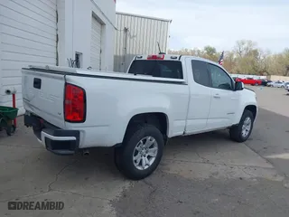 2022 Chevrolet Colorado 2WD LT with VIN 1GCHSCEA2N1117936, listed as a IAAI auction lot 41922876 with 34,537 mi miles. Bid and sale history available at carsss.com. Image 4.