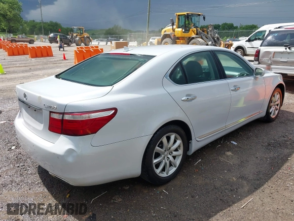 2008 Lexus LS 460 with VIN JTHBL46F185079274, listed as a IAAI auction lot 42219303 with 287,870 mi miles and . Bid and sale history available at DreamBid. Image 4.