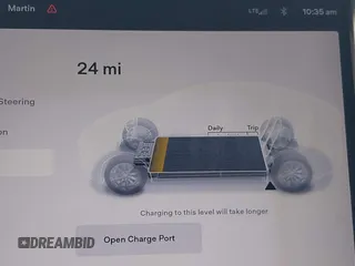 2016 Tesla Model X 70D z VIN 5YJXCBE29GF018794, wystawiony jako IAAI lot #42129574 z przebiegiem 51 814 mil mil oraz . Historia ofert i sprzedaży dostępna na DreamBid. Obrazek 17.