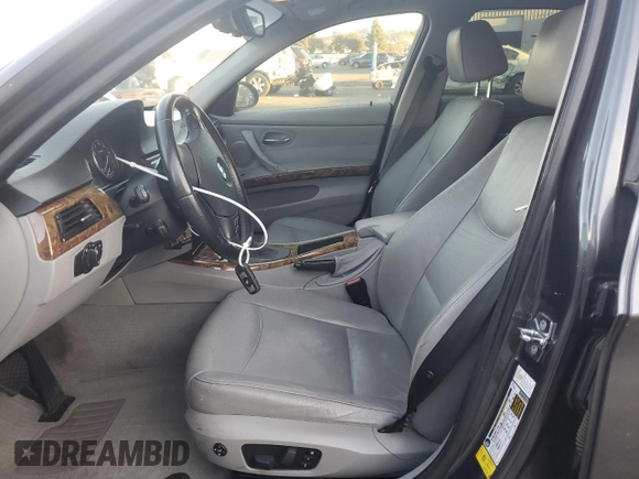 2008 BMW 3 Series 328i with VIN WBAVA375X8NL49605, listed as a Copart auction lot 41997085 with 164,105 mi miles and Salvage Title. Bid and sale history available at DreamBid. Image 7.