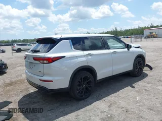 2022 Mitsubishi Outlander SE z VIN JA4J3UA85NZ055855, wystawiony jako IAAI lot #42020874 z przebiegiem 37 756 mil mil oraz . Historia ofert i sprzedaży dostępna na DreamBid. Obrazek 4.