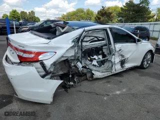 2014 Hyundai Azera Limited with VIN KMHFH4JGXEA420478, listed as a Copart auction lot 69313244 with 118,625 mi miles and Salvage Title. Bid and sale history available at carsss.com. Image 3.