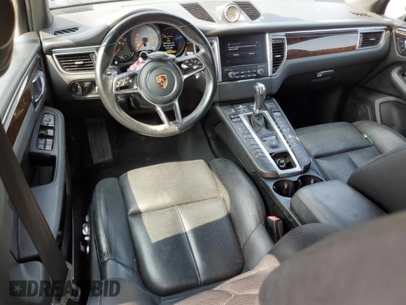 2017 Porsche Macan S with VIN WP1AB2A58HLB20514, listed as a Copart auction lot 51313045 with 149,361 mi miles and Salvage title. Bid and sale history available at DreamBid. Image 8.