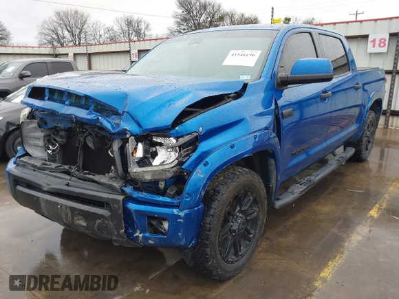 2018 Toyota Tundra SR5 z VIN 5TFDW5F16JX752629, wystawiony jako IAAI lot #41546196 z przebiegiem 105 247 mil mil oraz . Historia ofert i sprzedaży dostępna na DreamBid. Obrazek 20.