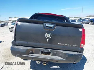 2008 Cadillac Escalade EXT z VIN 3GYFK62828G162725, wystawiony jako IAAI lot #41806673 z przebiegiem Nie podano mil oraz . Historia ofert i sprzedaży dostępna na DreamBid. Obrazek 16.