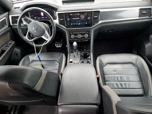2022 Volkswagen Atlas Cross Sport 3.6L V6 SEL Premium R-Line with VIN 1V2FE2CA8NC205856, listed as a Copart auction lot 83979724 with 66,060 mi miles and Salvage Title. Bid and sale history available at carsss.com. Image 8.