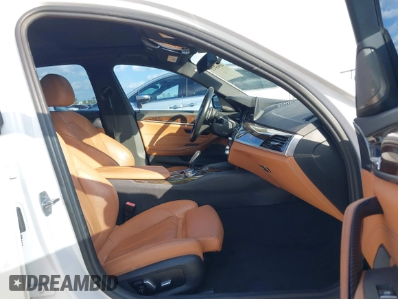 2017 BMW 5 Series 530i с VIN WBAJA5C32HG894894, выставлен на аукционе IAAI как лот 40905321 с пробегом 93 520 миль миль и . История ставок и продаж доступна на DreamBid. Изображение 5.