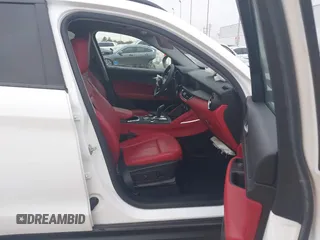 2020 Alfa Romeo Stelvio Sport z VIN ZASPAJAN3L7C94007, wystawiony jako IAAI lot #41606766 z przebiegiem Nie podano mil oraz . Historia ofert i sprzedaży dostępna na DreamBid. Obrazek 5.