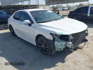 2020 Toyota Camry SE z VIN 4T1M11AK5LU901118, wystawiony jako IAAI lot #41830734 z przebiegiem 310 982 mil mil oraz . Historia ofert i sprzedaży dostępna na DreamBid. Obrazek 1.
