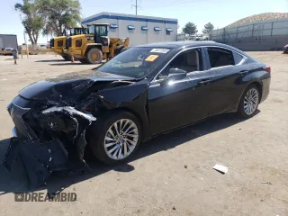 2019 Lexus ES 350 with VIN 58ABZ1B13KU013142, listed as a Copart auction lot 60678065 with 48,018 mi miles and Salvage title. Bid and sale history available at DreamBid. Image 1.